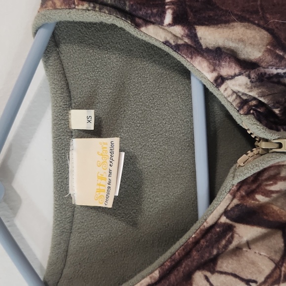 SHE SAFARI Woodland Camo Hunting Casual Outdoor Vest - Picture 2 of 4